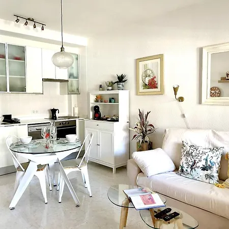 Charming In With Shared Pool 45m² Апартаменты Дения